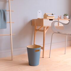 Корзина для мусора Woodrow, 7,5 л, серо-голубая, UMBRA, изображение 2