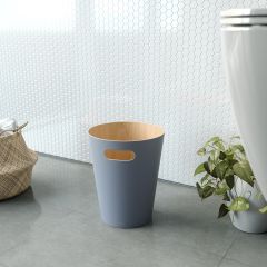 Корзина для мусора Woodrow, 7,5 л, серо-голубая, UMBRA, изображение 3