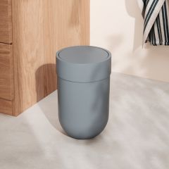 Корзина для мусора с крышкой Touch, 6 л, голубая, UMBRA, изображение 2