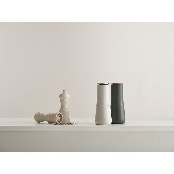 Набор мельниц для соли и перца Milltop, Joseph Joseph, изображение 13