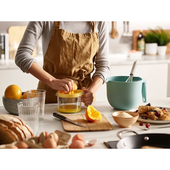 Набор из кувшина 2,5 л, мерной чаши 0,47 л и соковыжималки Nest Trio, Joseph Joseph, изображение 5