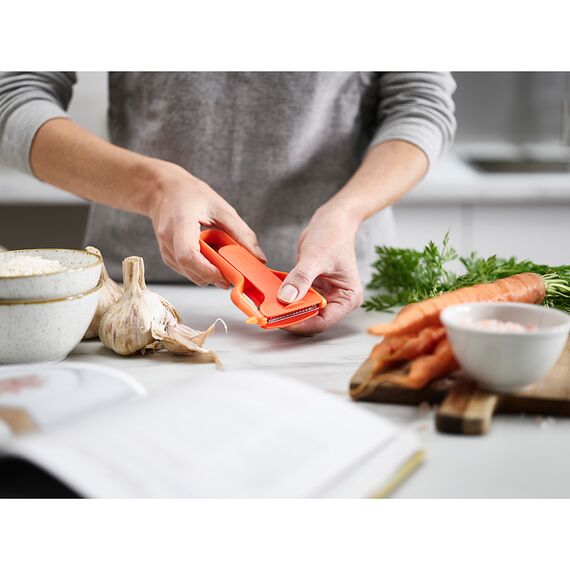 Овощечистка с горизонтальным гладким лезвием SafeStore оранжевая, Joseph Joseph, изображение 2