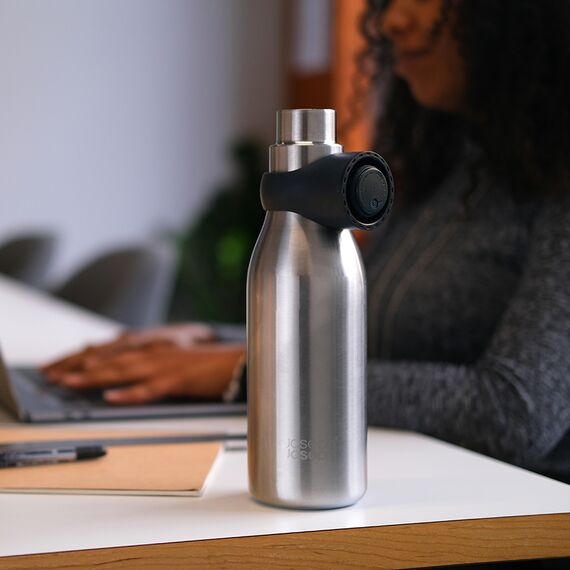 Термобутылка Loop, 500 мл, антрацит, Joseph Joseph, изображение 7