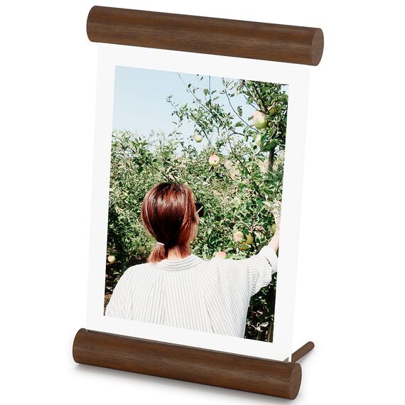 Фоторамка Scroll 13 х 18 см светлый орех, Umbra