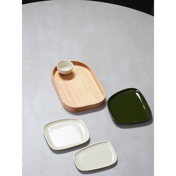 Набор из 4-х сервировочных тарелок на деревянном подносе Sorrento, Liberty Jones, изображение 5