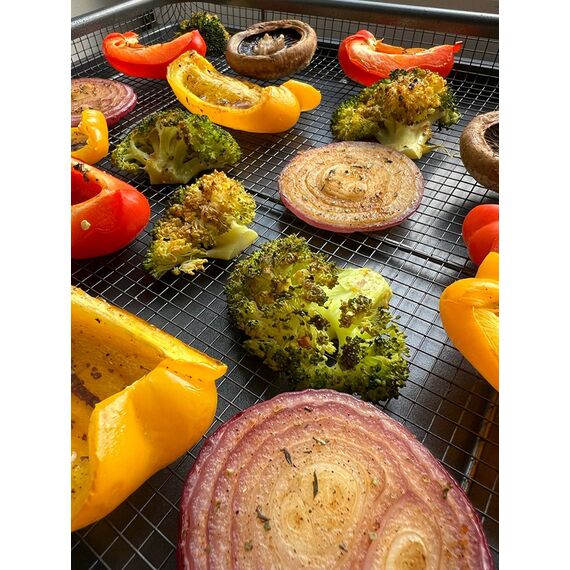 Противень для запекания с решеткой-гриль Roast Masters, 25х33 см, черный, Liberty Jones, изображение 12